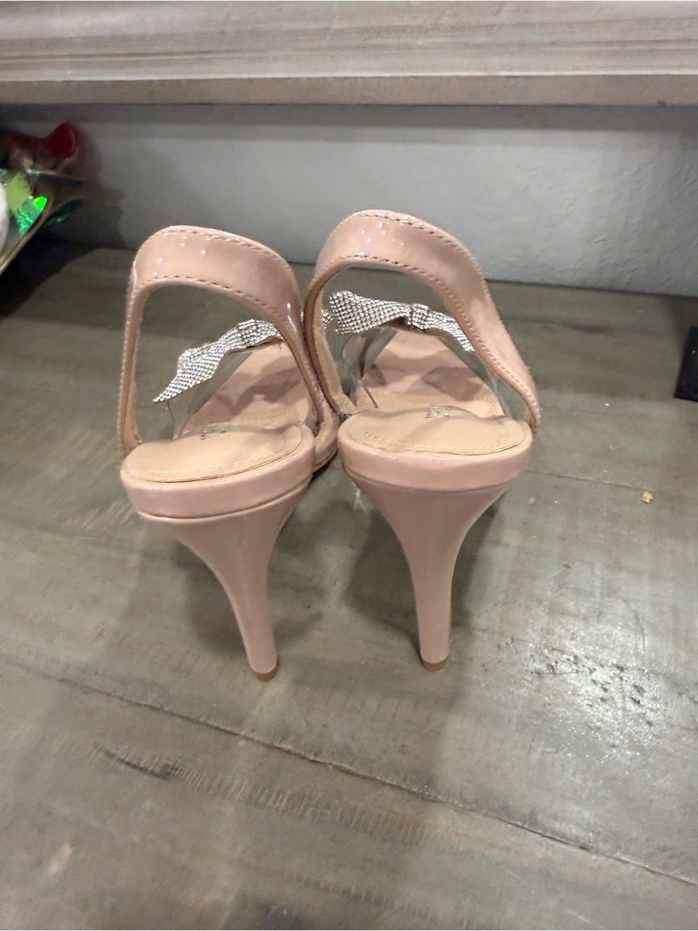 TOP Moda Blush Patent Slingback Heels with Rhinestone Bow - Picture 4 of 7